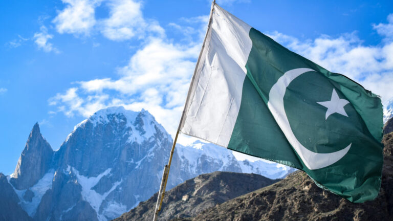 Time to move on and build a better Pakistan